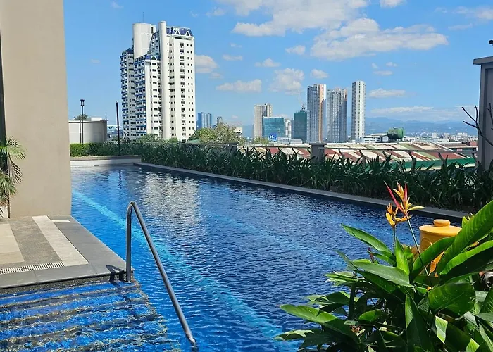Cozy 3br Lumiere Pasig Near Bgc W Parking