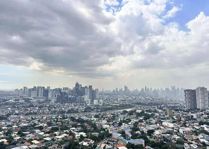 Cozy 3br Lumiere Pasig Near Bgc W Parking *