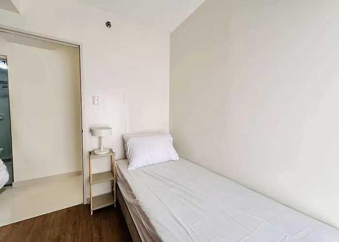 Cozy 3br Lumiere Pasig Near Bgc W Parking